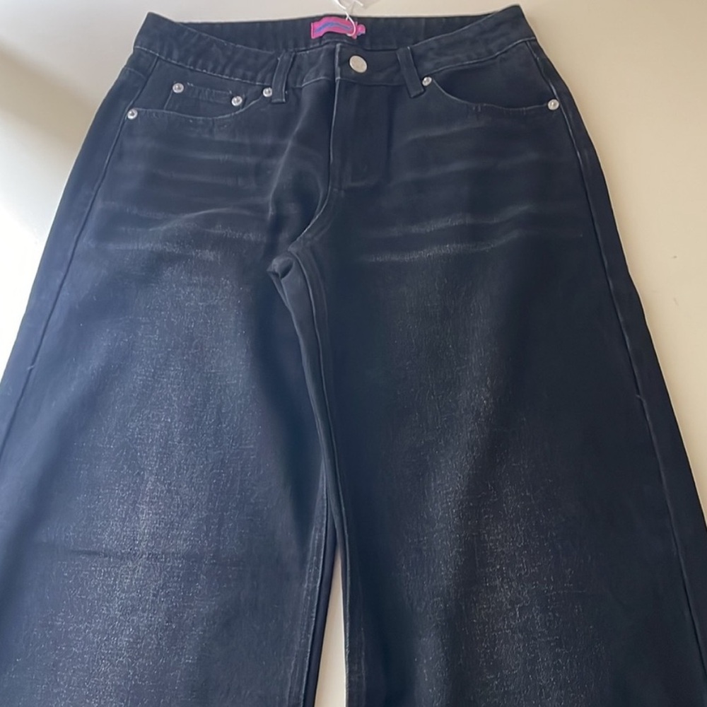 EDIKTED Raelynn Washed Low Rise Baggy Black Jeans - Picture 2 of 6